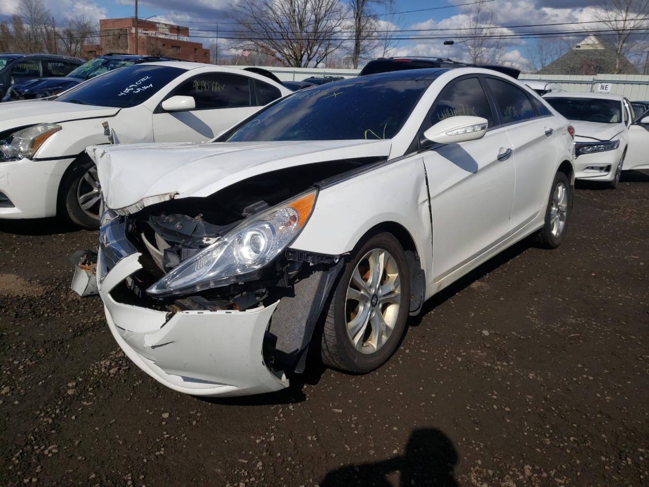 Photo 2 from auction – 2012 HYUNDAI SONATA SE with VIN 5NPEC4AC4CH463621
