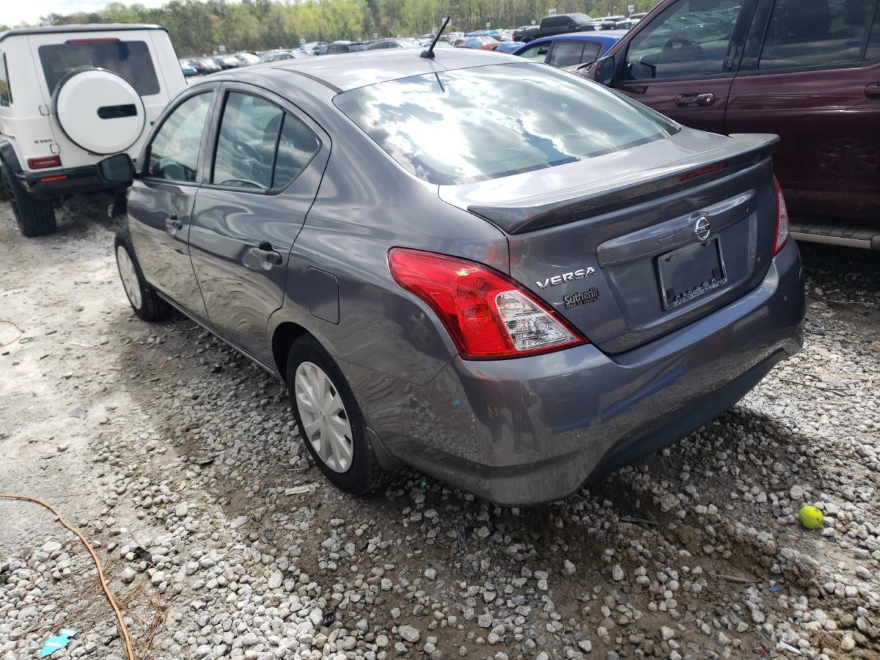 Photo 3 from auction – 2017 NISSAN VERSA S with VIN 3N1CN7AP7HL870008