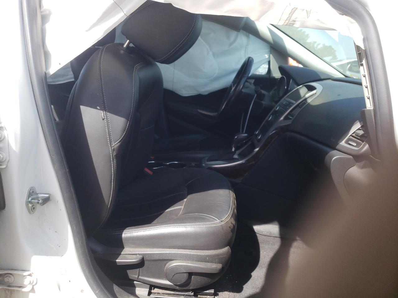 Photo 5 from auction – 2012 BUICK VERANO with VIN 1G4PS5SK4C4229715