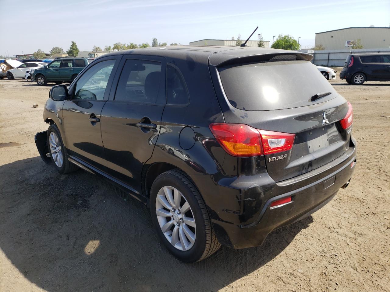 Photo 3 from auction – 2011 MITSUBISHI OUTLANDER with VIN JA4AP4AU6BZ014969