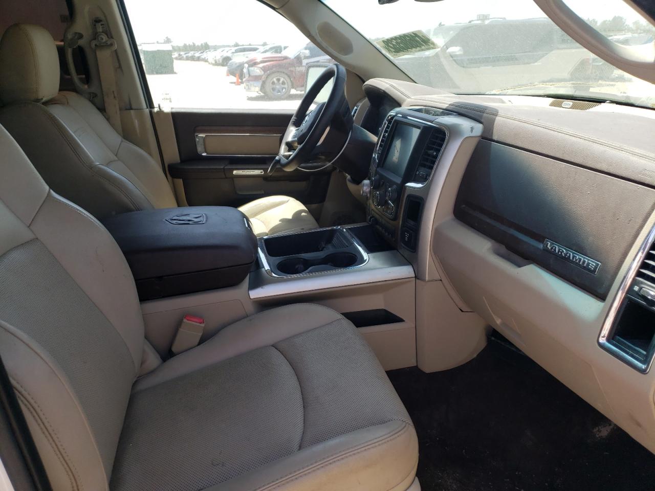 Photo 5 from auction – 2016 RAM 1500 LARAM with VIN 1C6RR7NT5GS229546