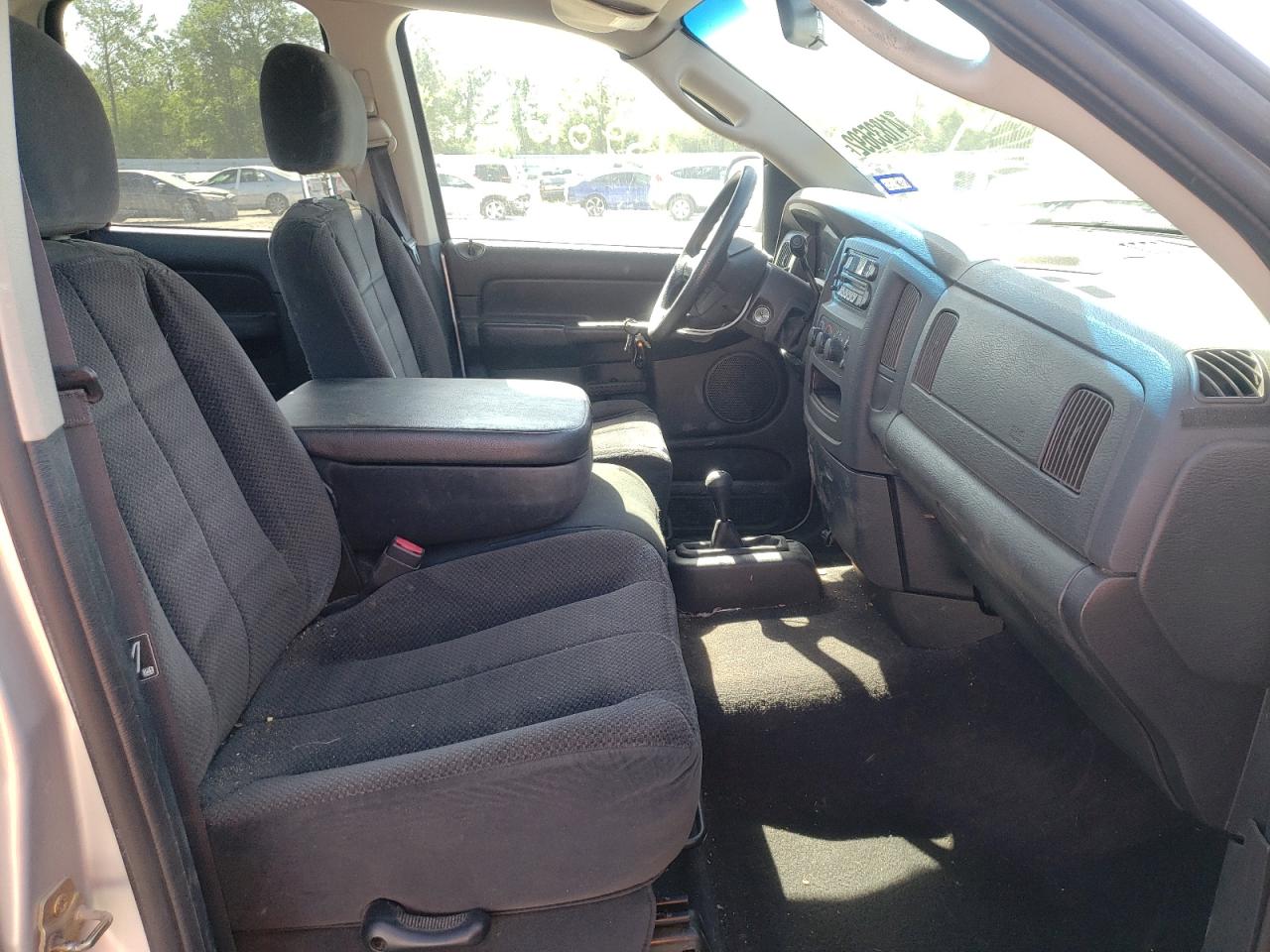 Photo 5 from auction – 2003 DODGE RAM 1500 S with VIN 1D7HU18N83J668209