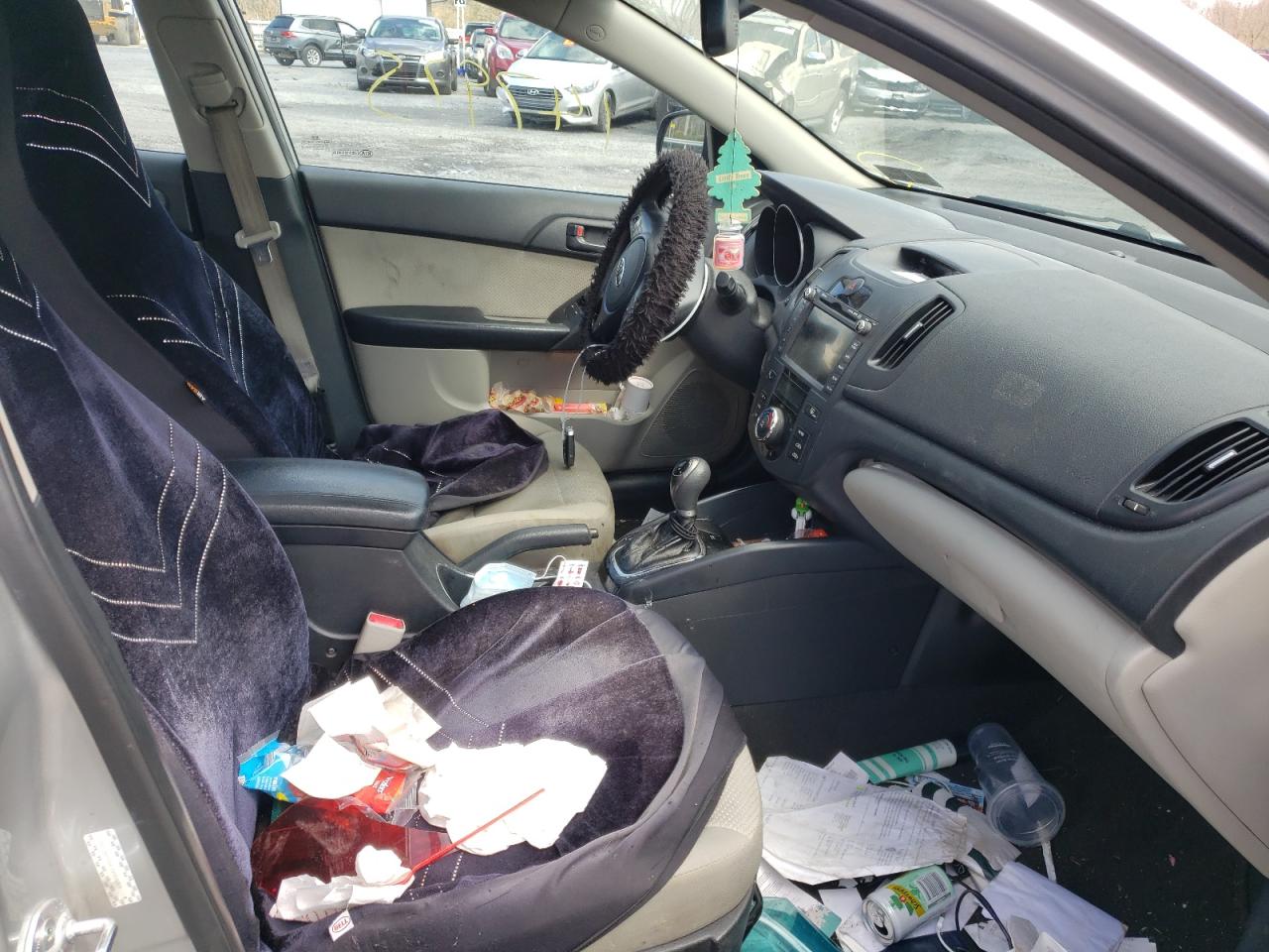 صورة رقم 5 من المزاد - 2011 KIA FORTE EX مع VIN KNAFU4A26B5391339