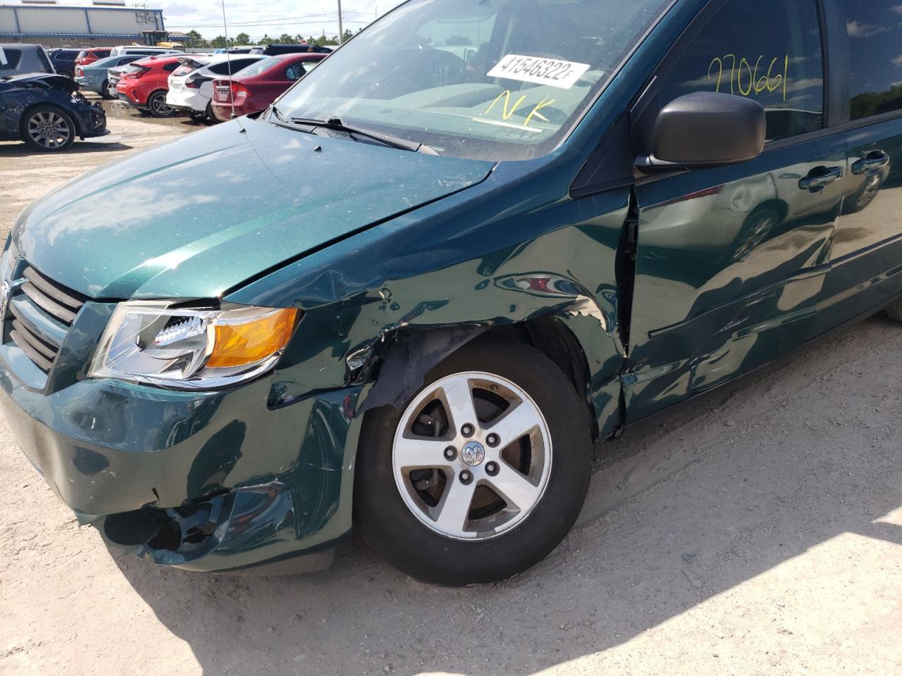 Photo 9 from auction – 2009 DODGE GRAND CARA with VIN 2D8HN44E29R625828