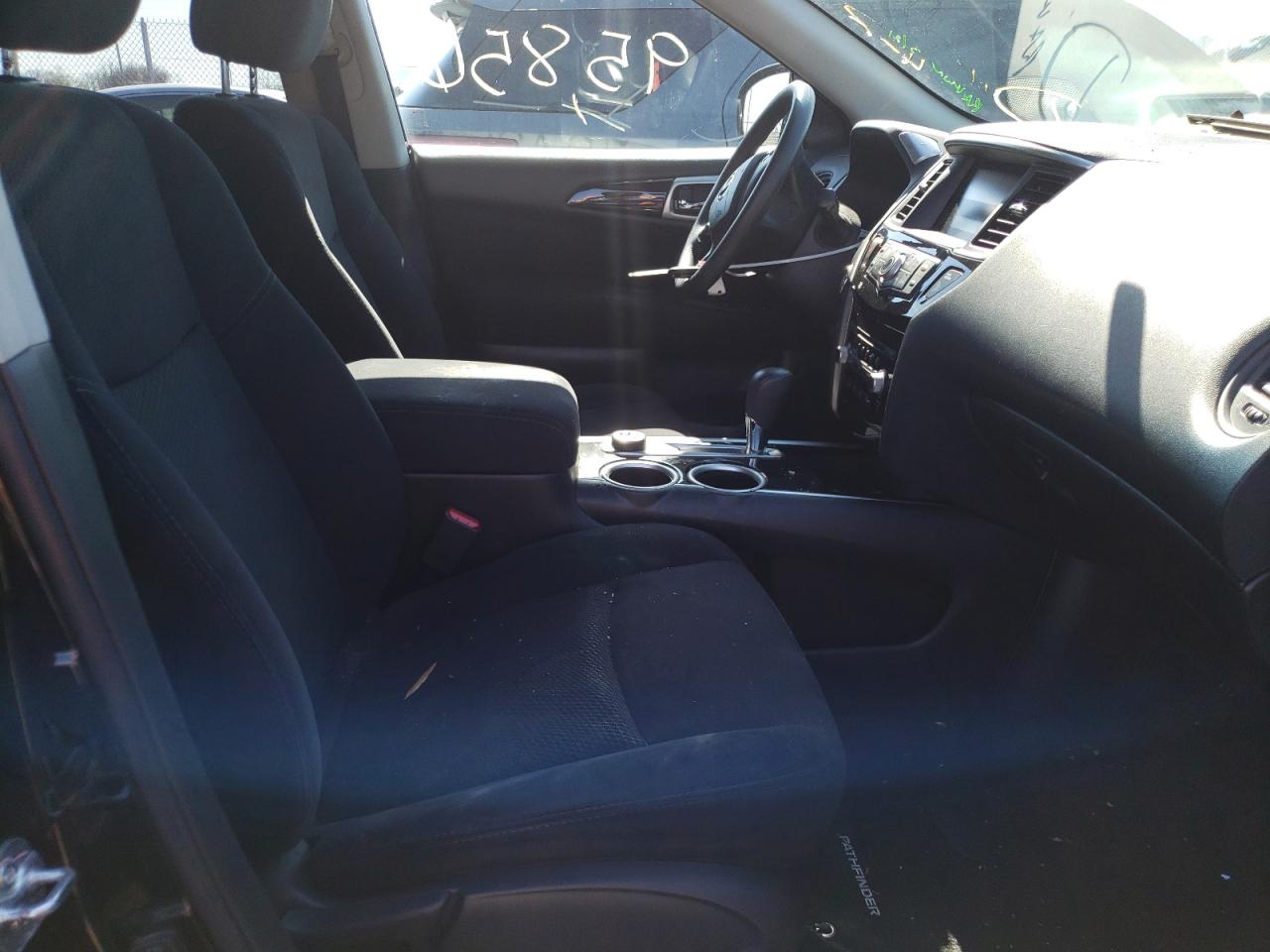 Photo 5 from auction – 2015 NISSAN PATHFINDER with VIN 5N1AR2MM5FC657852