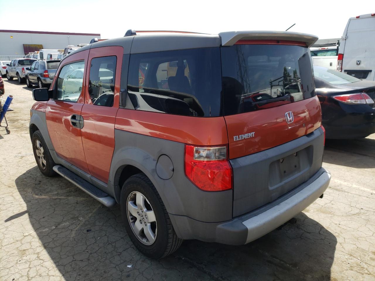 Photo 3 from auction – 2004 HONDA ELEMENT EX with VIN 5J6YH28644L038653