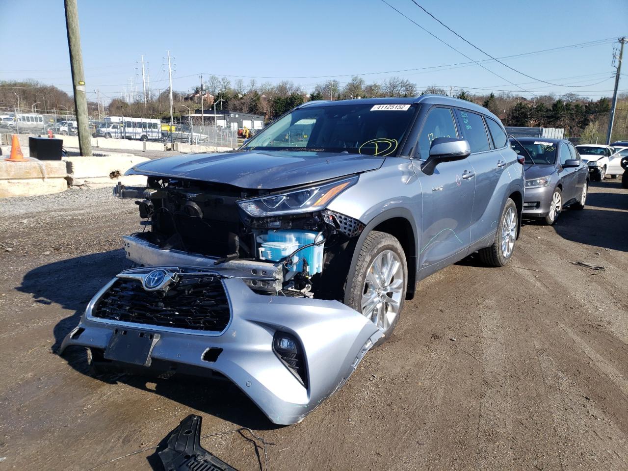 Photo 2 from auction – 2020 TOYOTA HIGHLANDER with VIN 5TDXBRCH6LS008099