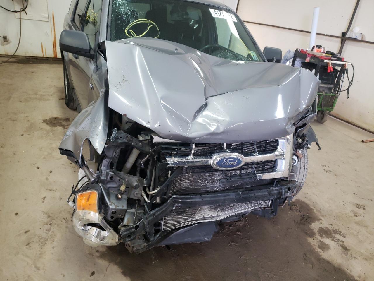 Photo 9 from auction – 2008 FORD ESCAPE XLT with VIN 1FMCU03138KA81061