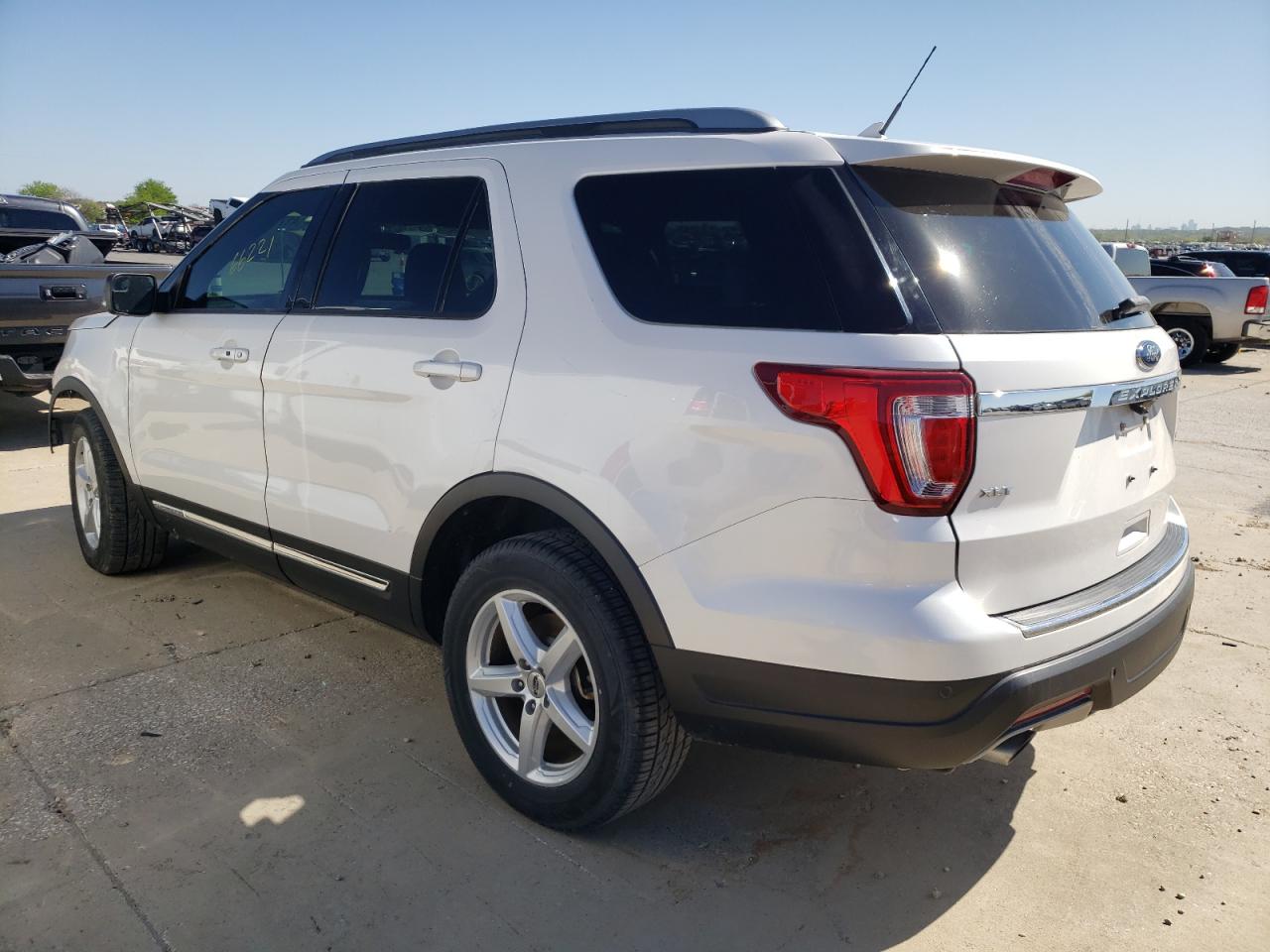 Photo 3 from auction – 2018 FORD EXPLORER X with VIN 1FM5K7DH0JGB77676