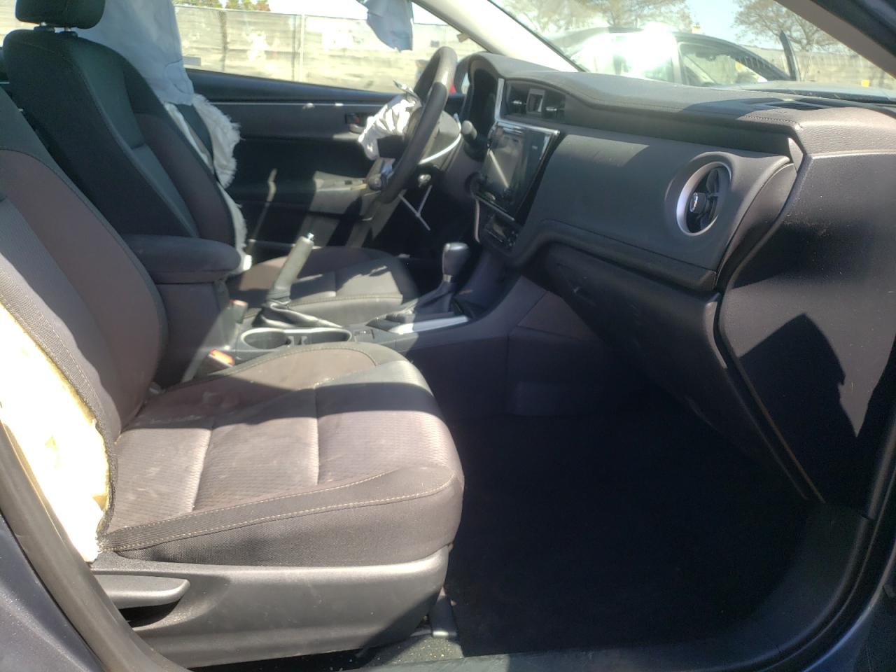 Photo 5 from auction – 2017 TOYOTA COROLLA L with VIN 2T1BURHE7HC759456
