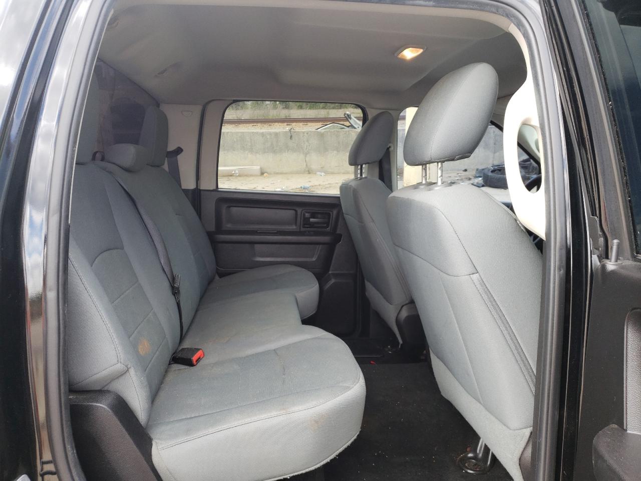 Zdjęcie 6 z aukcji – 2015 RAM 1500 ST z VIN 1C6RR6KT0FS570317
