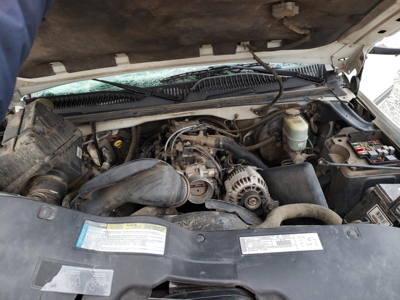 Photo 7 from auction – 2001 CHEVROLET SILVERADO with VIN 2GCEC19V211187054