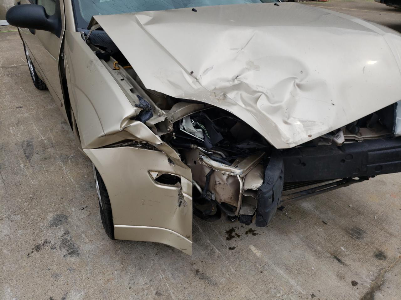 Photo 9 from auction – 2002 FORD FOCUS SE with VIN 1FAFP34P52W348025