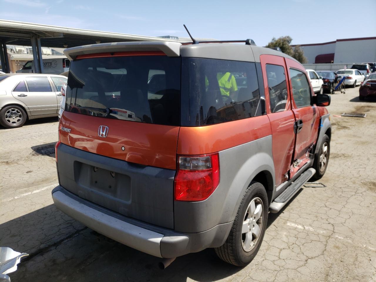 Photo 4 from auction – 2004 HONDA ELEMENT EX with VIN 5J6YH28644L038653