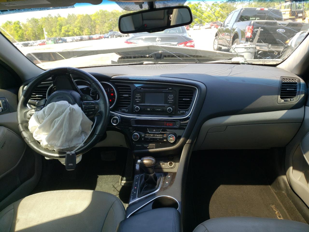 Photo 9 from auction – 2015 KIA OPTIMA EX with VIN 5XXGN4A75FG460460