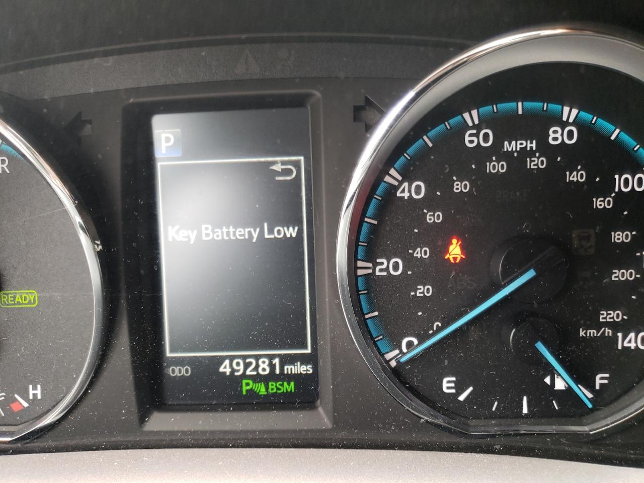 Photo 8 from auction – 2017 TOYOTA RAV4 HV LI with VIN JTMDJREV4HD092337