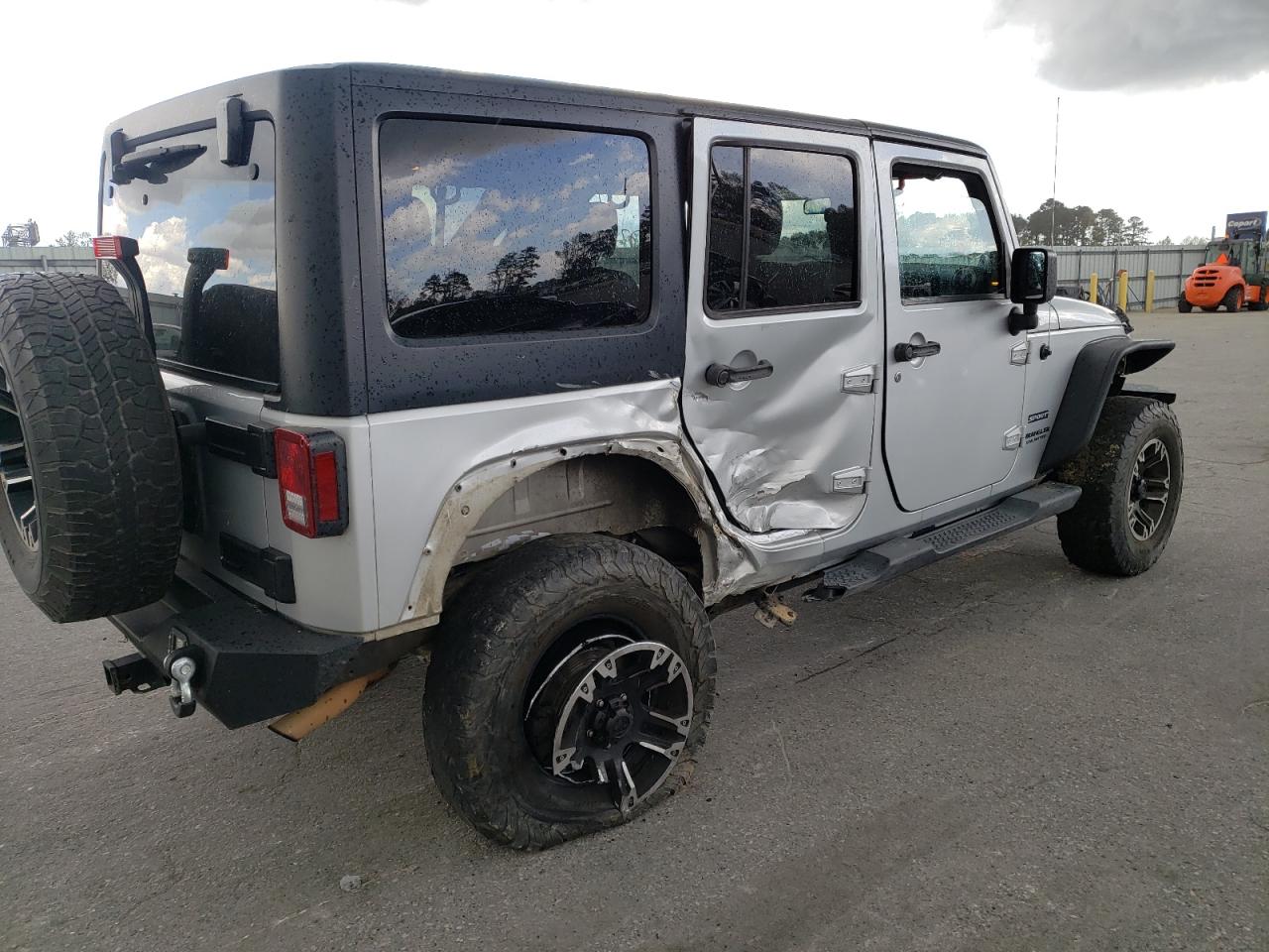 Photo 9 from auction – 2011 JEEP WRANGLER U with VIN 1J4BA3H14BL583365