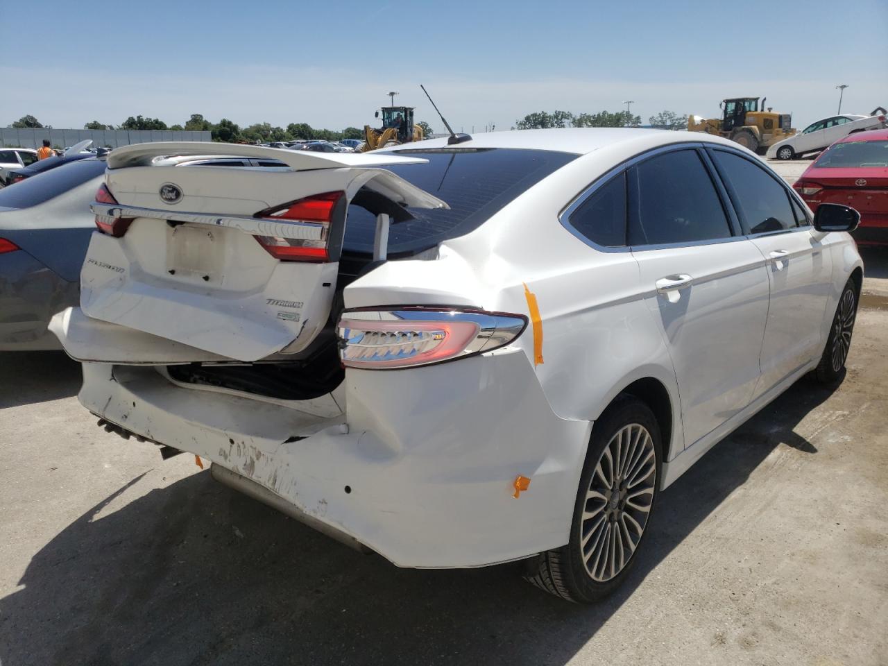 Photo 4 from auction – 2017 FORD FUSION TIT with VIN 3FA6P0K92HR281897