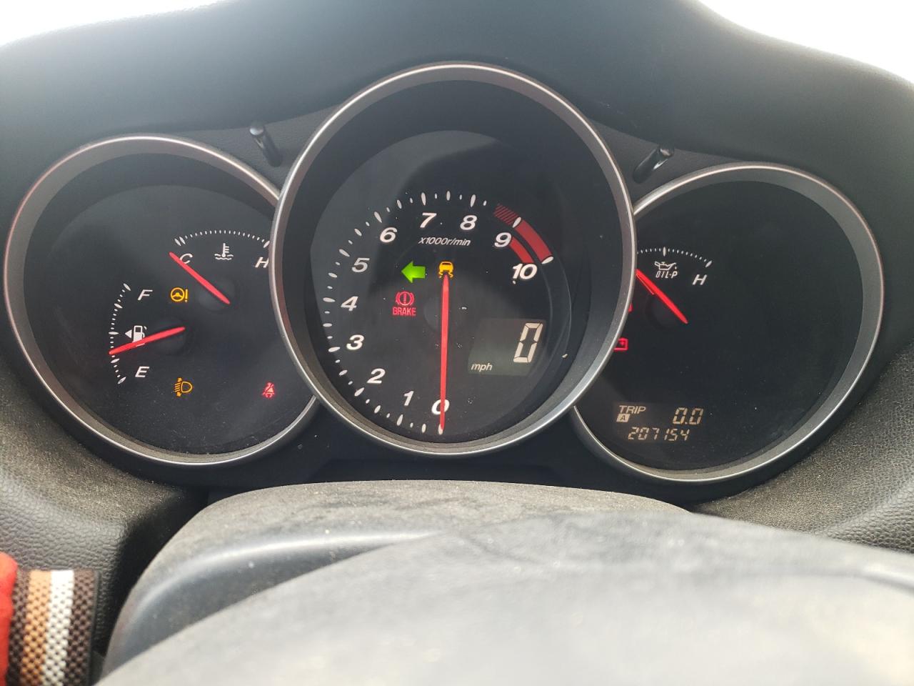 Photo 8 from auction – 2005 MAZDA RX8 with VIN JM1FE173850156845