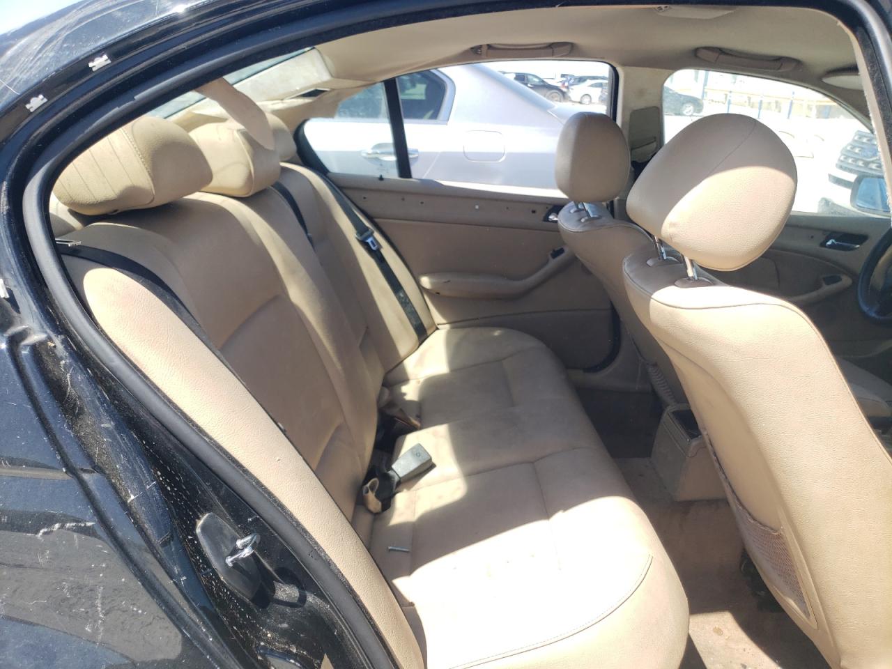 Photo 17 from auction – 2004 BMW 325 I with VIN WBAEV33474KR34347