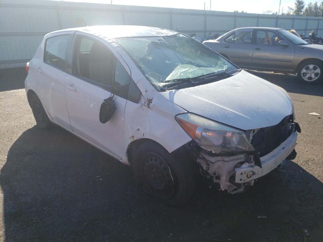 TOYOTA YARIS 2013 with VIN JTDKTUD30DD550440 - Photo from auction