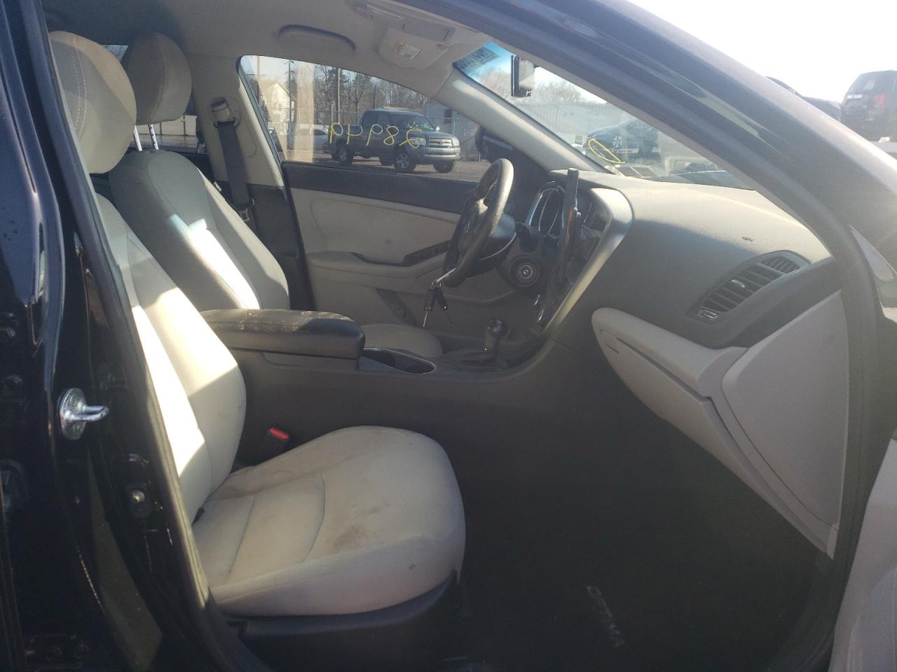 Photo 5 from auction – 2014 KIA OPTIMA LX with VIN 5XXGM4A78EG316158
