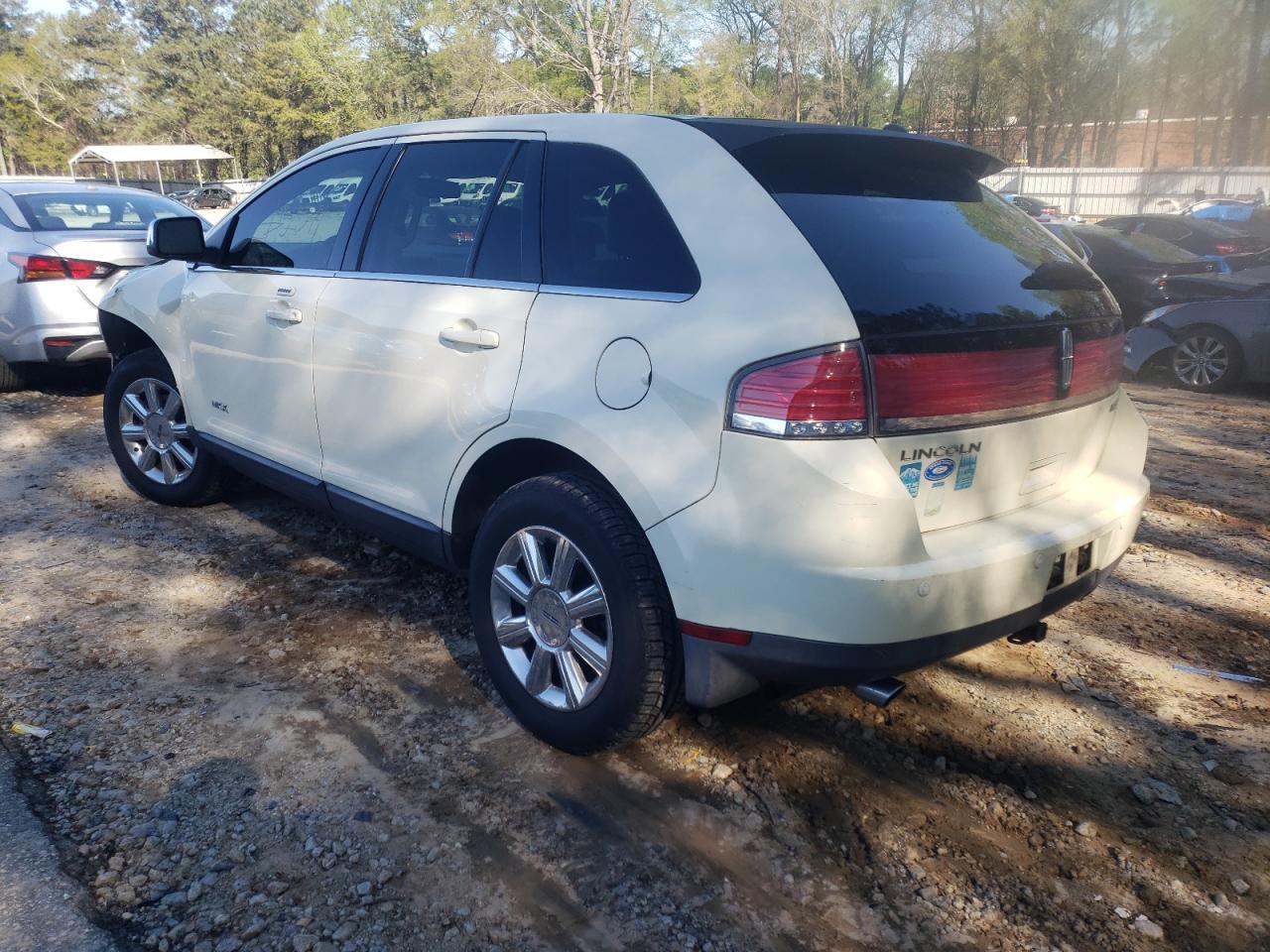 Photo 3 from auction – 2007 LINCOLN MKX with VIN 2LMDU68C27BJ36663