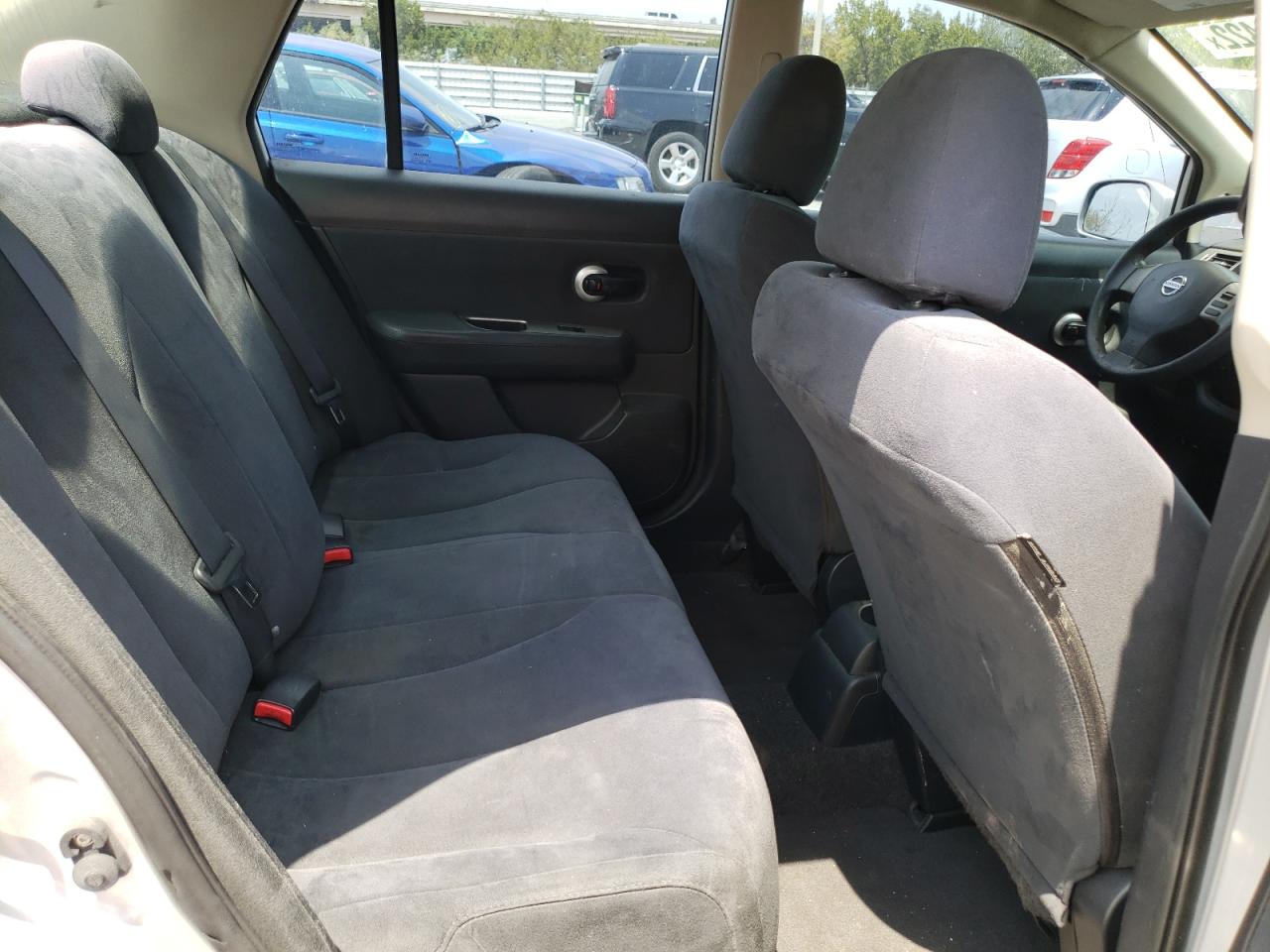 Photo 6 from auction – 2009 NISSAN VERSA S with VIN 3N1BC11E59L444767