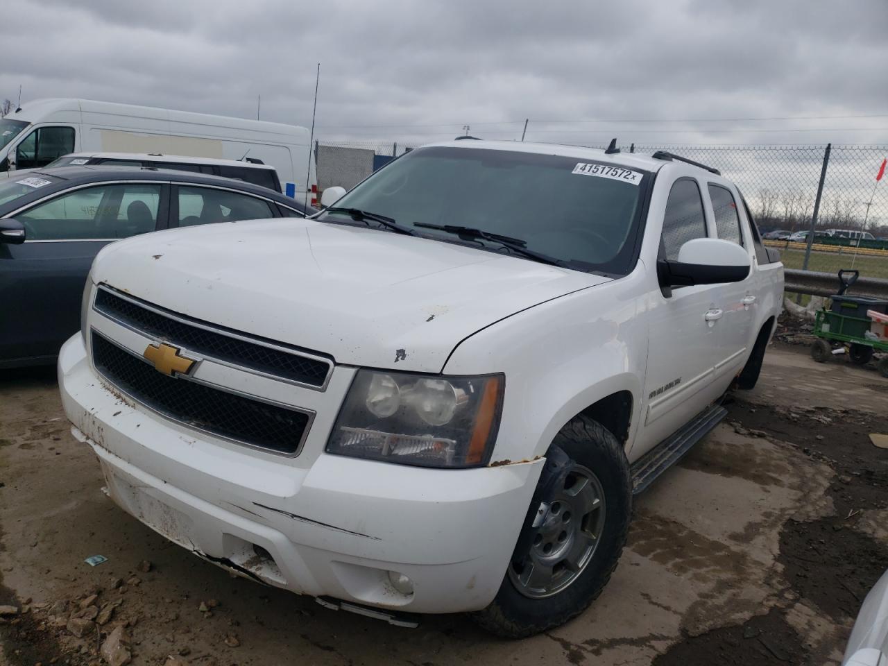 Photo 2 from auction – 2010 CHEVROLET AVALANCHE with VIN 3GNVKFE08AG212113