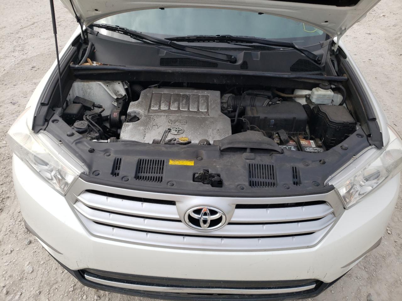 Photo 7 from auction – 2012 TOYOTA HIGHLANDER with VIN 5TDYK3EH4CS071278