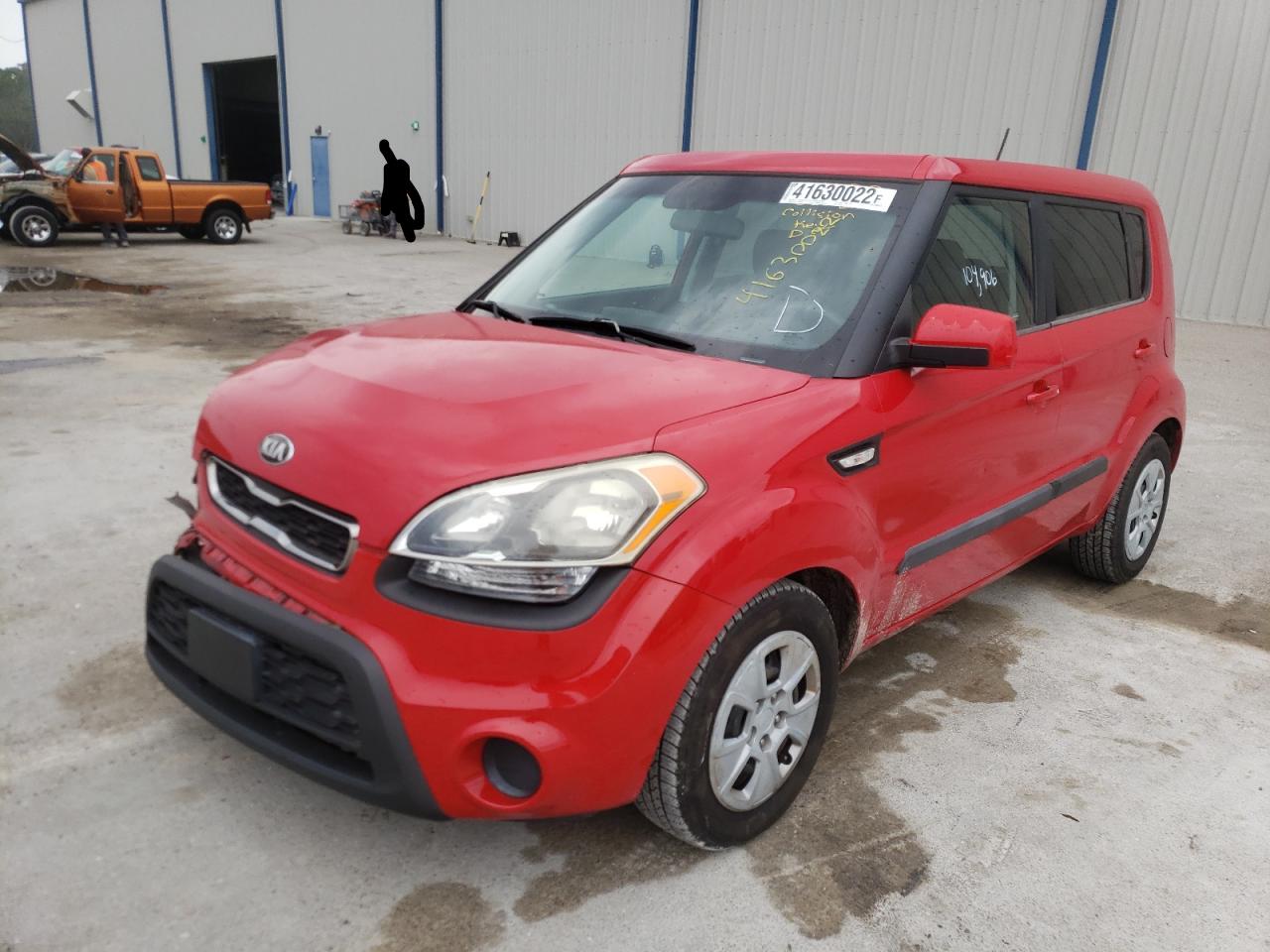 Photo 2 from auction – 2013 KIA SOUL with VIN KNDJT2A56D7583866