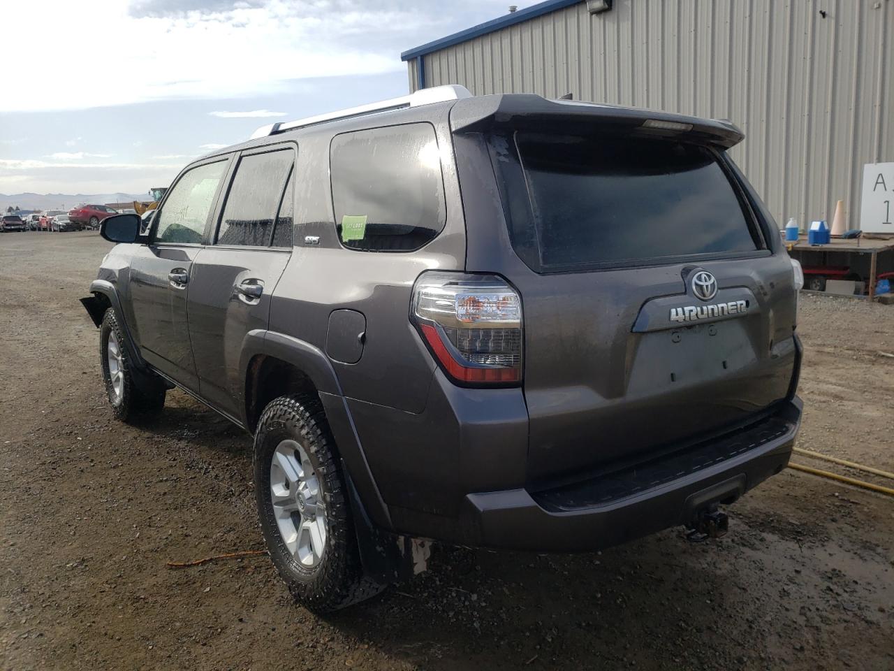 Photo 3 from auction – 2016 TOYOTA 4RUNNER SR with VIN JTEBU5JR9G5406231