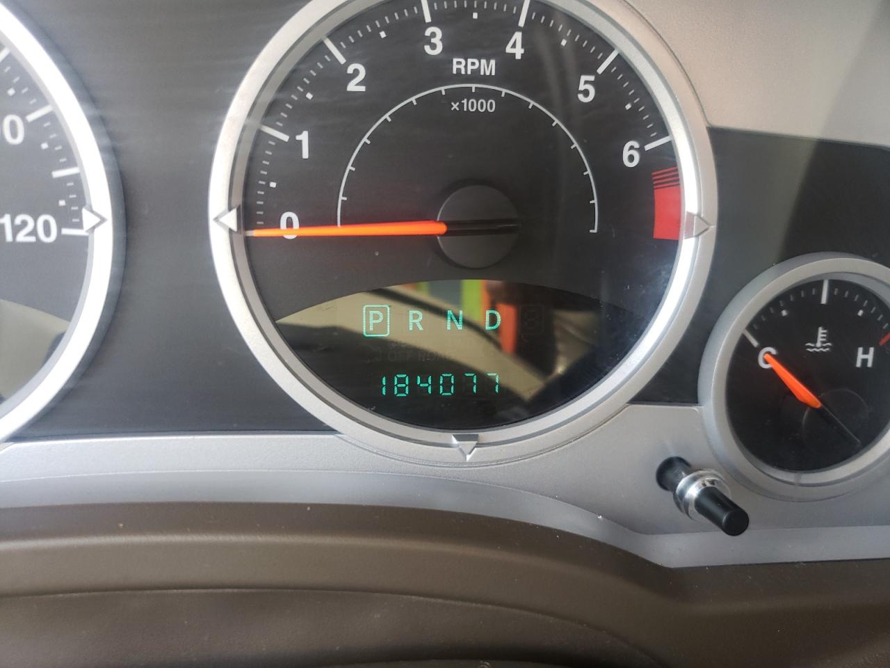 Photo 8 from auction – 2008 JEEP PATRIOT with VIN 1J8FT48WX8D777381