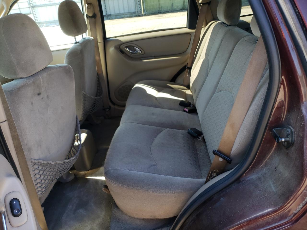 Photo 6 from auction – 2002 MAZDA TRIBUTE DX with VIN 4F2YU07B12KM51170