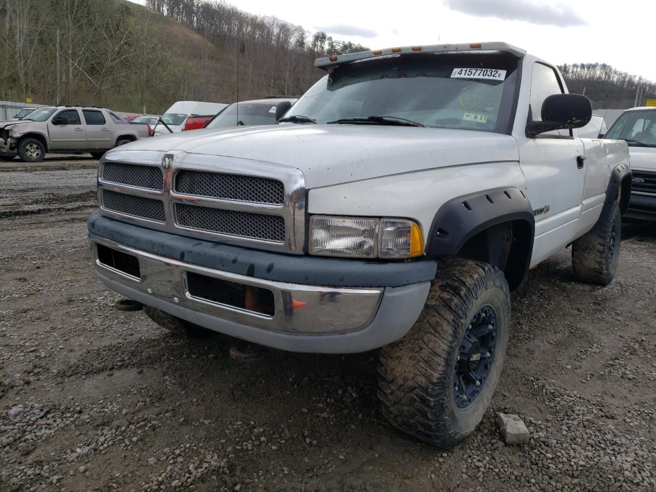 Photo 2 from auction – 1999 DODGE RAM with VIN 3B7KF26Z6XM560251