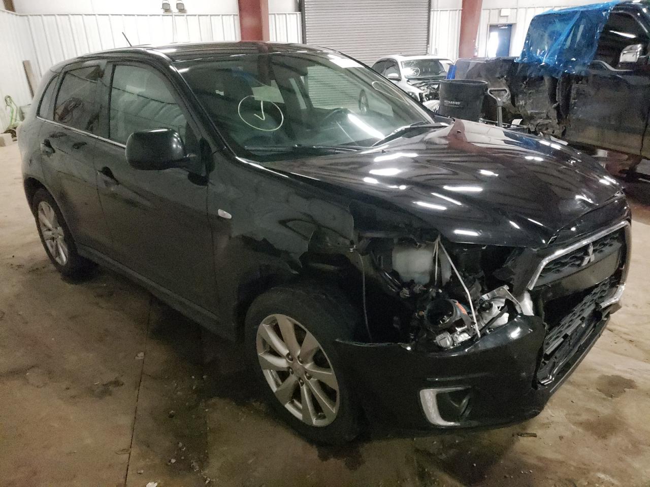 MITSUBISHI OUTLANDER 2015 with VIN 4A4AR4AU3FE040533 - Photo from auction
