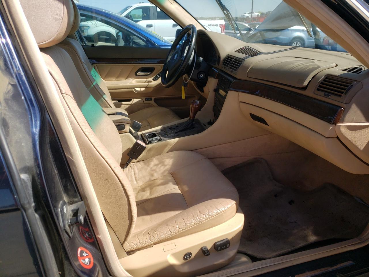 Photo 5 from auction – 1998 BMW 740 I AUTO with VIN WBAGF8322WDL51628