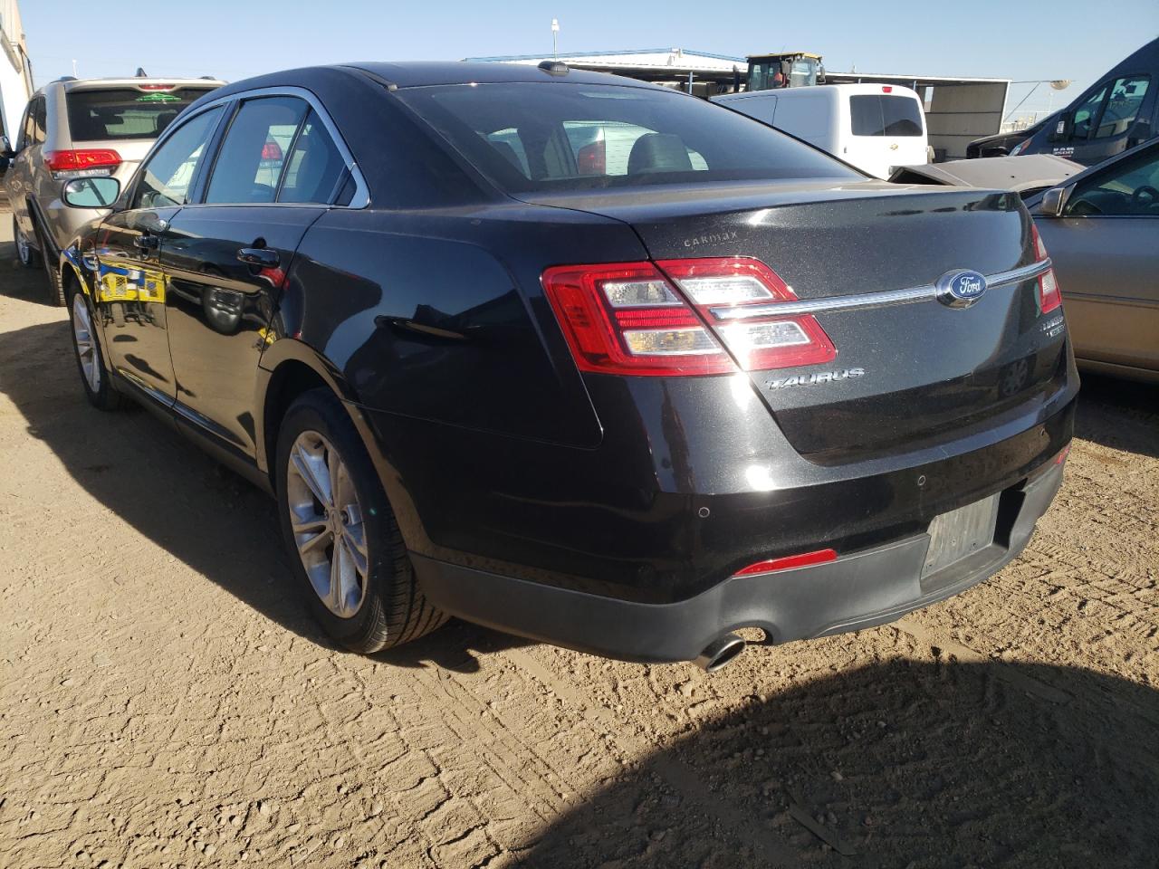 Photo 3 from auction – 2015 FORD TAURUS LIM with VIN 1FAHP2F88FG102949