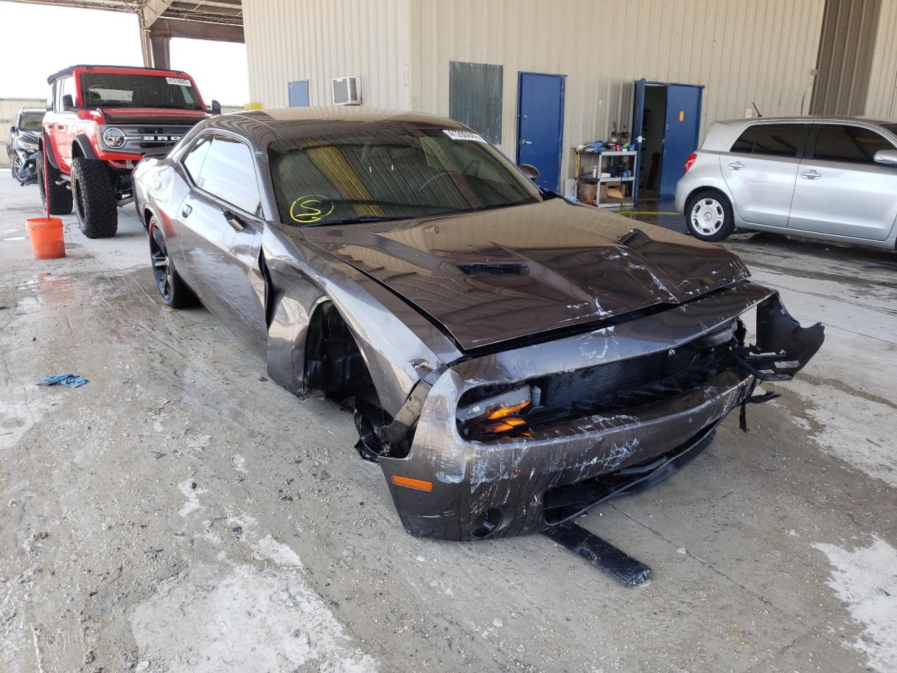 DODGE CHALLENGER 2015 with VIN 2C3CDZAG1FH758116 - Photo from auction
