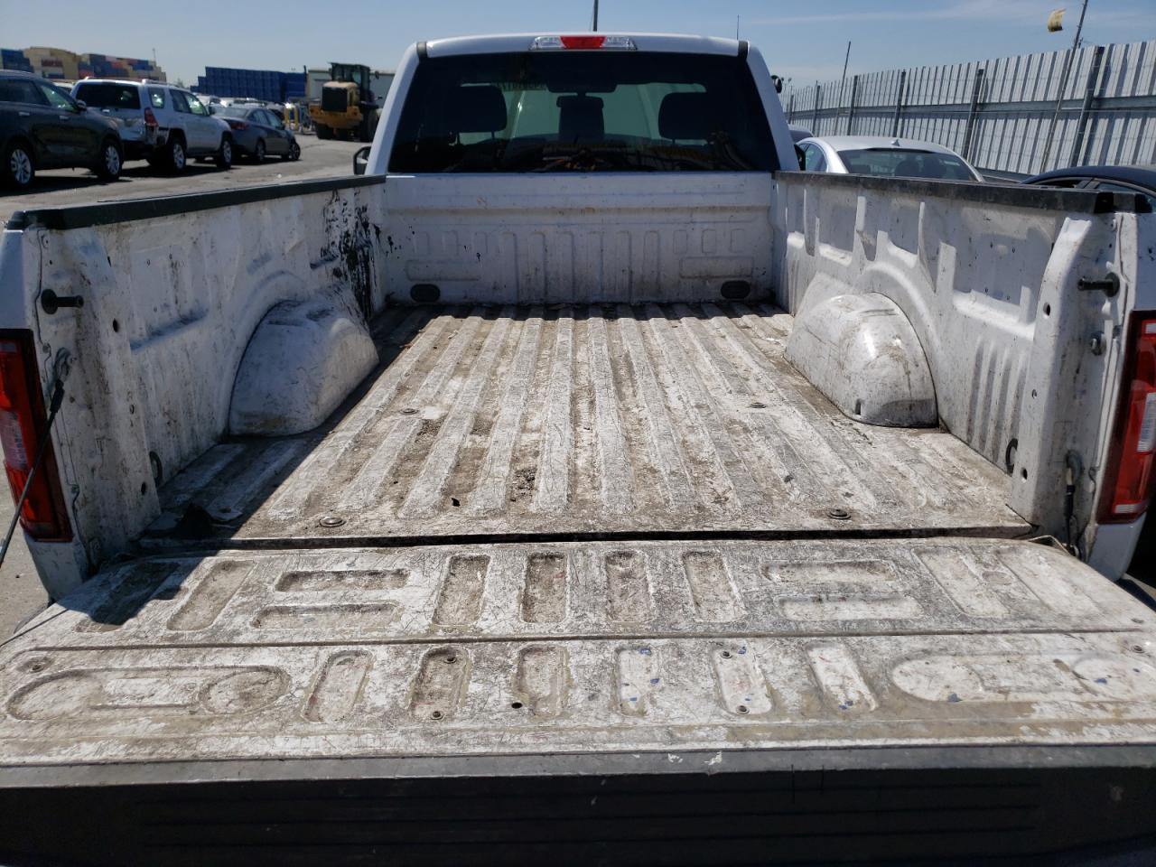 Photo 6 from auction – 2018 FORD F150 with VIN 1FTMF1CB1JKG11163