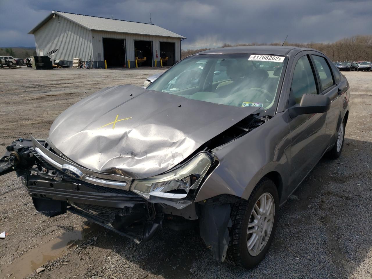 Photo 2 from auction – 2011 FORD FOCUS SE with VIN 1FAHP3FN6BW172624