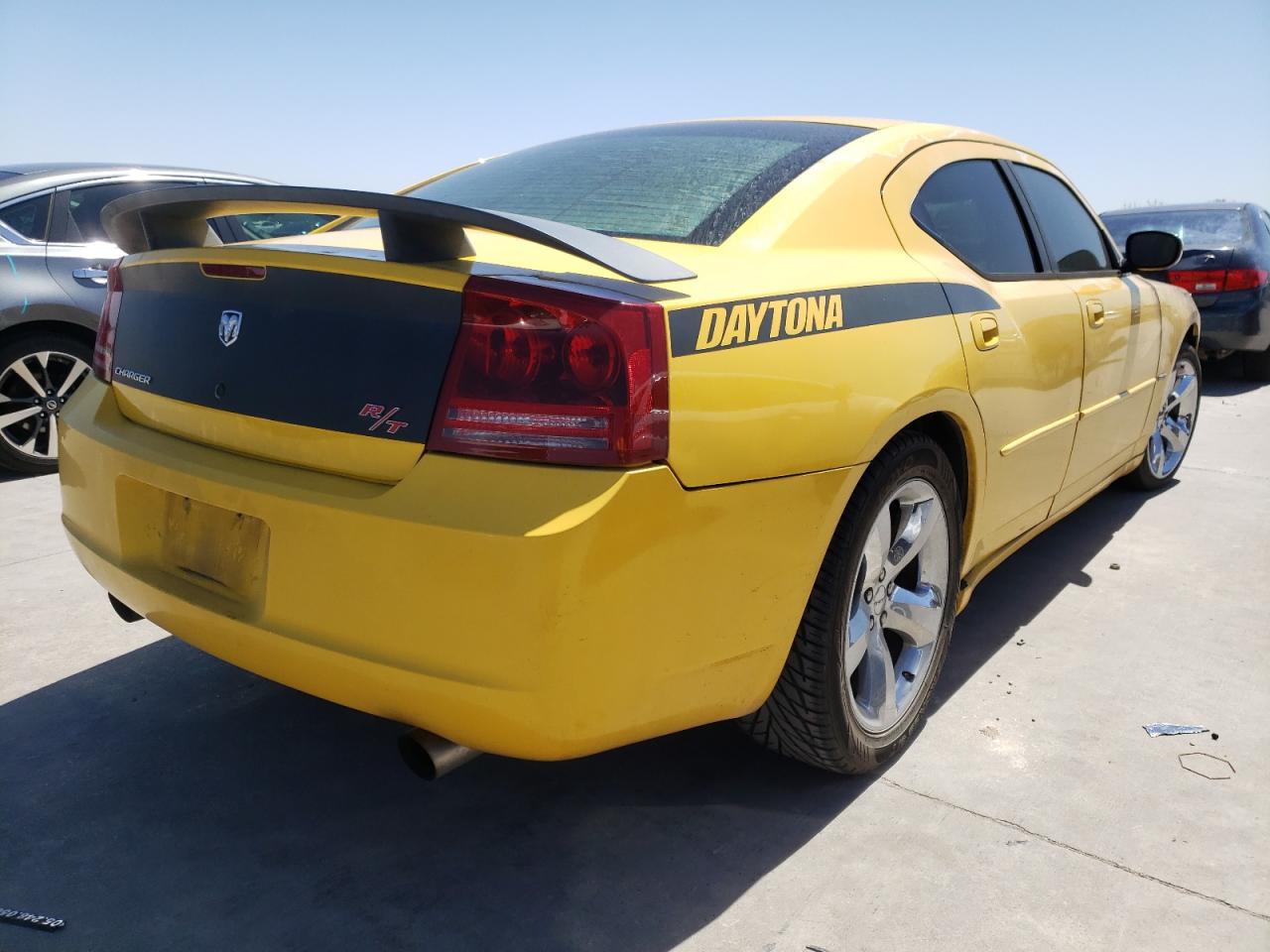 Photo 4 from auction – 2006 DODGE CHARGER R/ with VIN 2B3KA53H36H347428