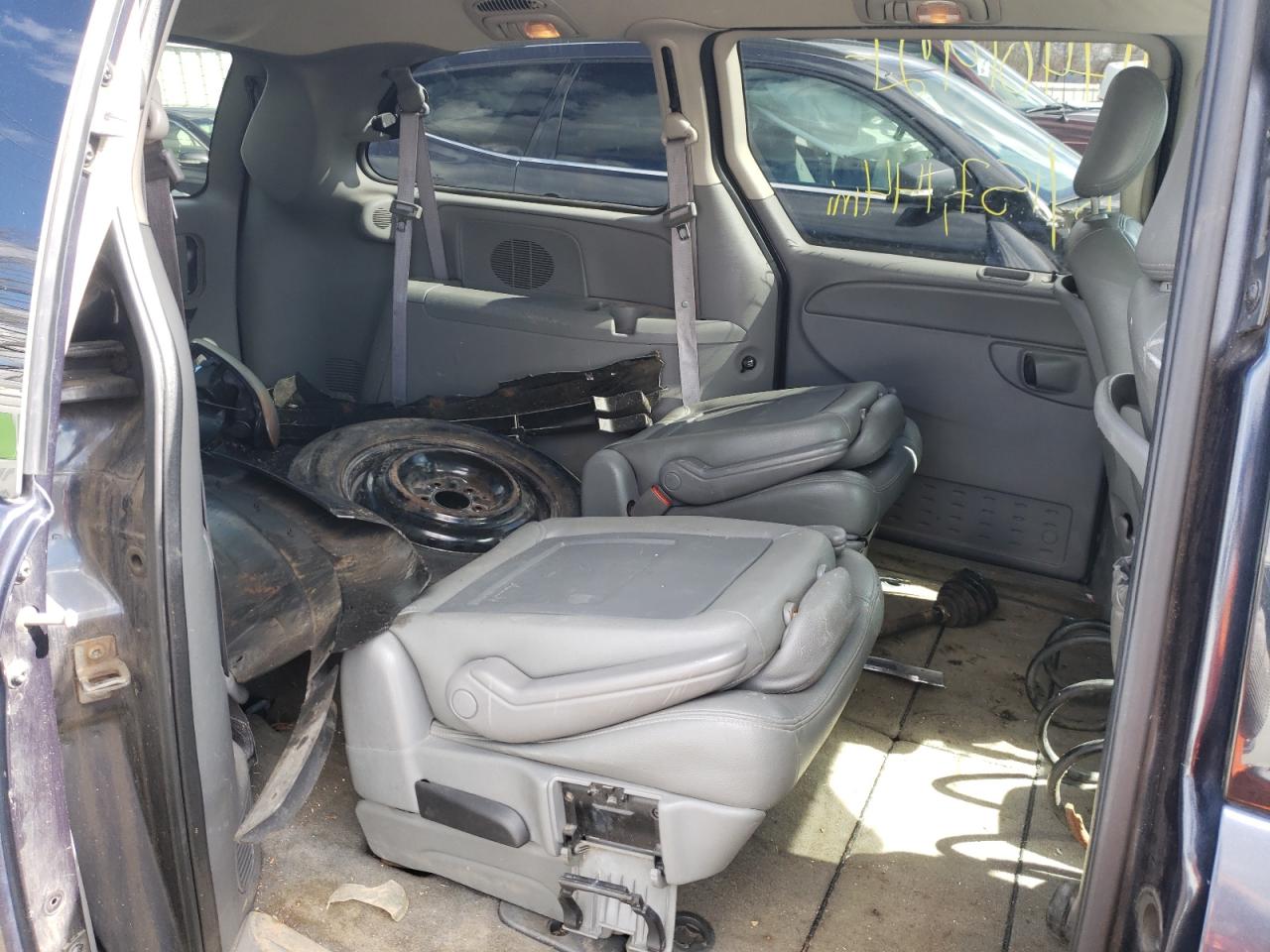 Photo 6 from auction – 2007 DODGE GRAND CARA with VIN 2D4GP44L27R241244