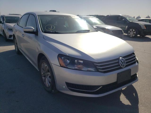 VOLKSWAGEN PASSAT S 2015 with VIN 1VWAT7A38FC045916 - Photo from auction
