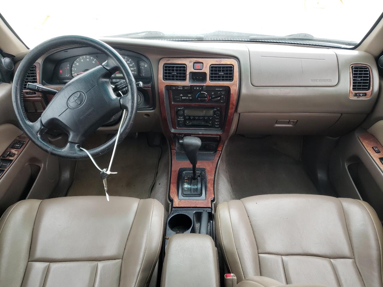 Photo 9 from auction – 2000 TOYOTA 4RUNNER SR with VIN JT3GN86R0Y0174395