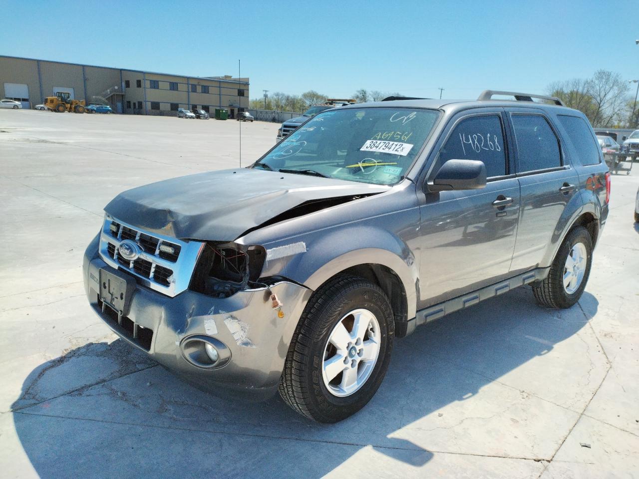 Photo 2 from auction – 2011 FORD ESCAPE XLT with VIN 1FMCU9DG9BKA69561
