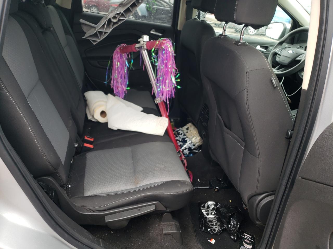 Photo 6 from auction – 2017 FORD ESCAPE SE with VIN 1FMCU0GD5HUD66188