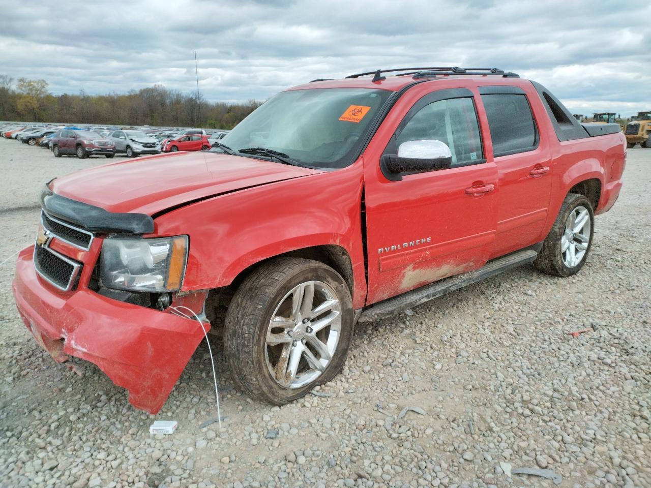 Photo 2 from auction – 2011 CHEVROLET AVALANCHE with VIN 3GNMCEE01BG371608