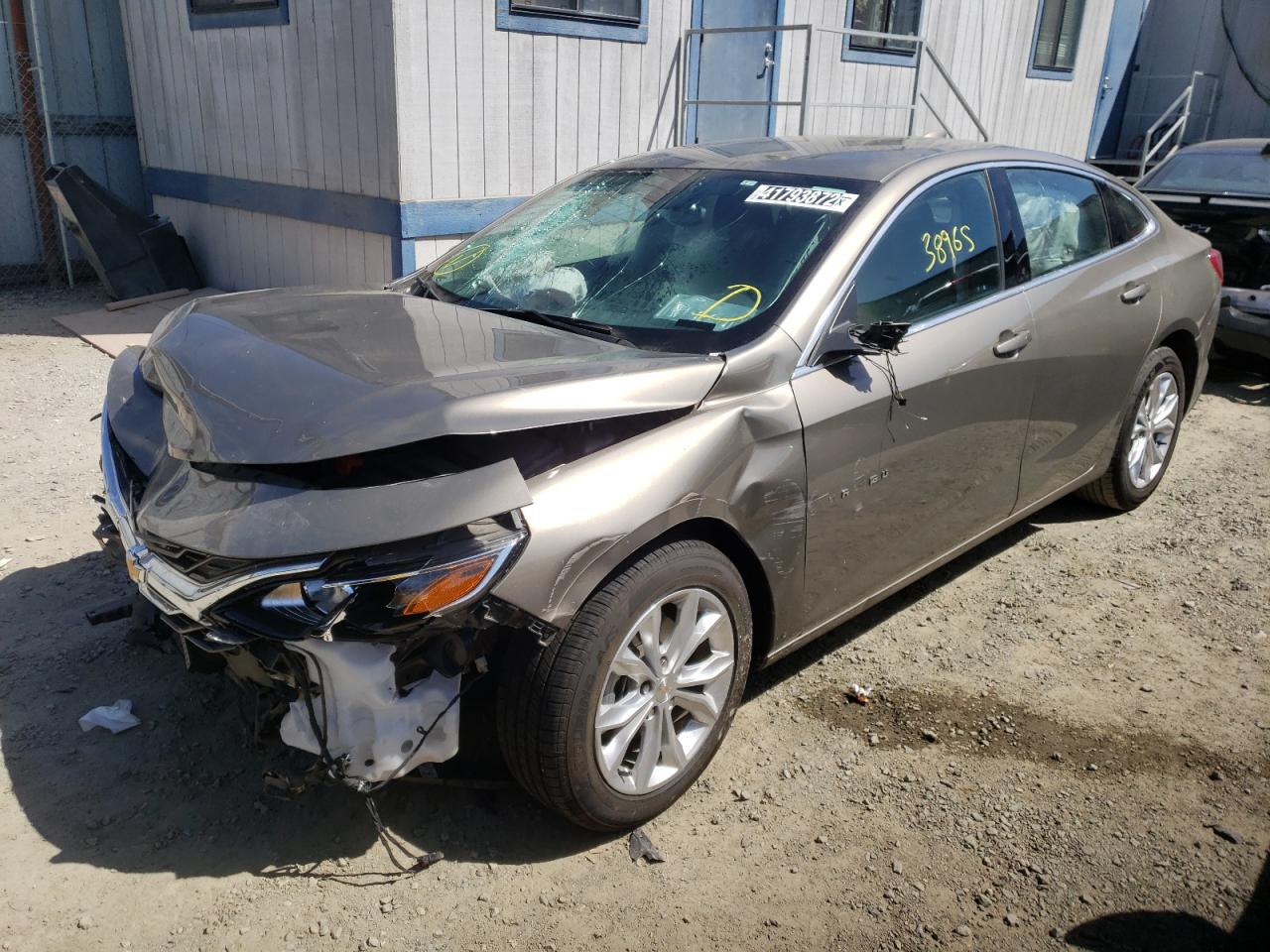 Photo 2 from auction – 2020 CHEVROLET MALIBU LT with VIN 1G1ZD5ST6LF093410