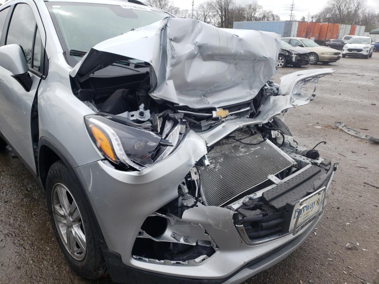 Photo 9 from auction – 2021 CHEVROLET TRAX 1LT with VIN KL7CJLSB4MB305258